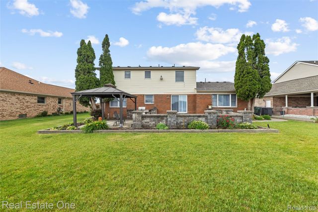 17300 Timothy Drive, Southgate, MI 48195