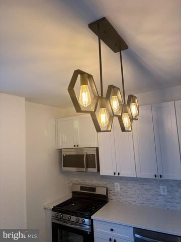 537 OAKLAND AVE, Baltimore, MD 21212