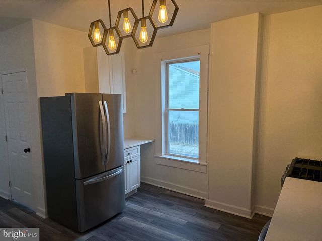 537 OAKLAND AVE, Baltimore, MD 21212