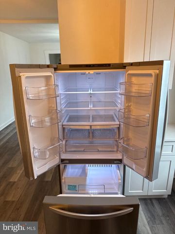 537 OAKLAND AVE, Baltimore, MD 21212