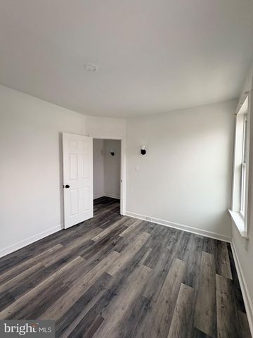 537 OAKLAND AVE, Baltimore, MD 21212