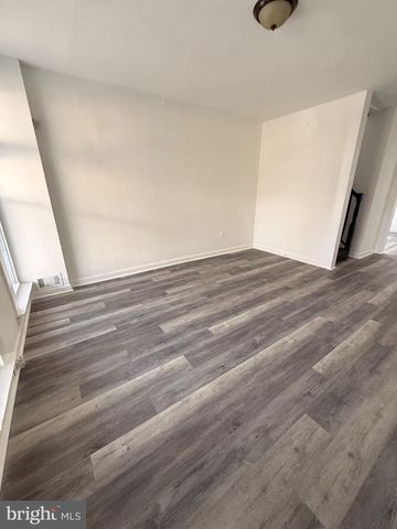 537 OAKLAND AVE, Baltimore, MD 21212