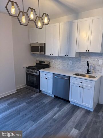 537 OAKLAND AVE, Baltimore, MD 21212