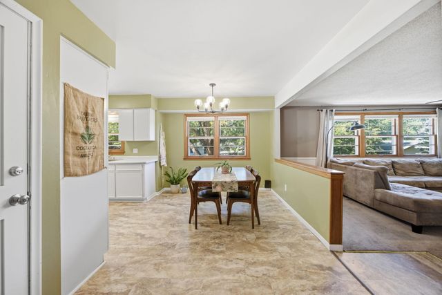 4725 Winnetka Avenue N, New Hope, MN 55428