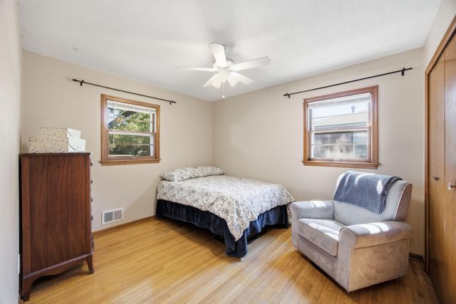 4725 Winnetka Avenue N, New Hope, MN 55428