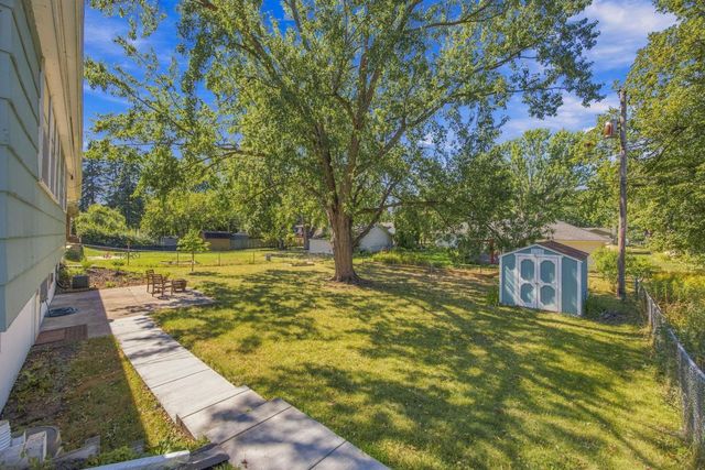 4725 Winnetka Avenue N, New Hope, MN 55428
