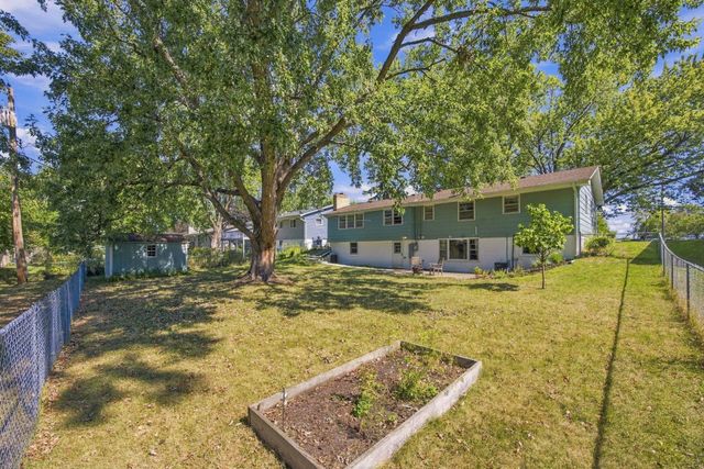 4725 Winnetka Avenue N, New Hope, MN 55428