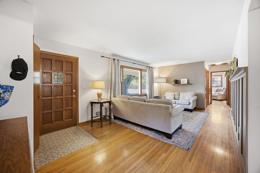 4725 Winnetka Avenue N, New Hope, MN 55428 — photo 2