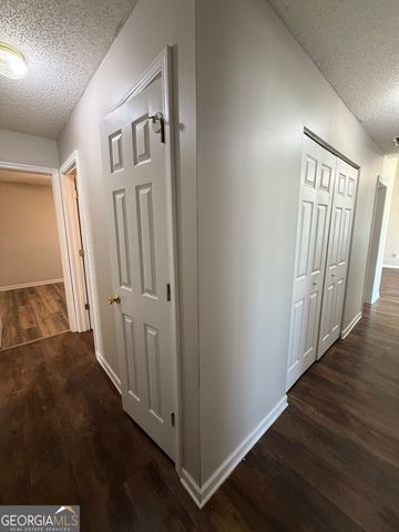 3020 Meadow Glen Pass, Fairburn, GA 30213