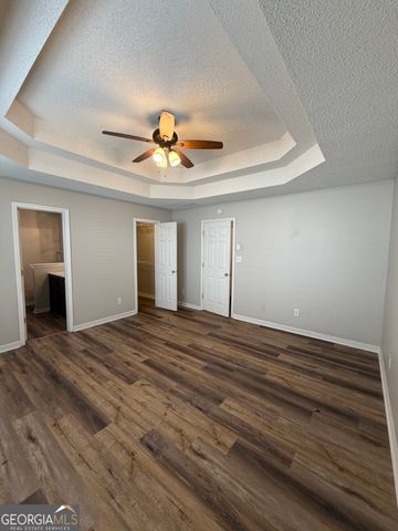 3020 Meadow Glen Pass, Fairburn, GA 30213
