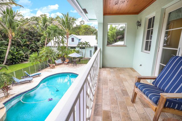 16672 78th Drive N, Palm Beach Gardens, FL 33418