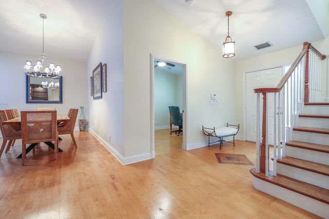 16672 78th Drive N, Palm Beach Gardens, FL 33418