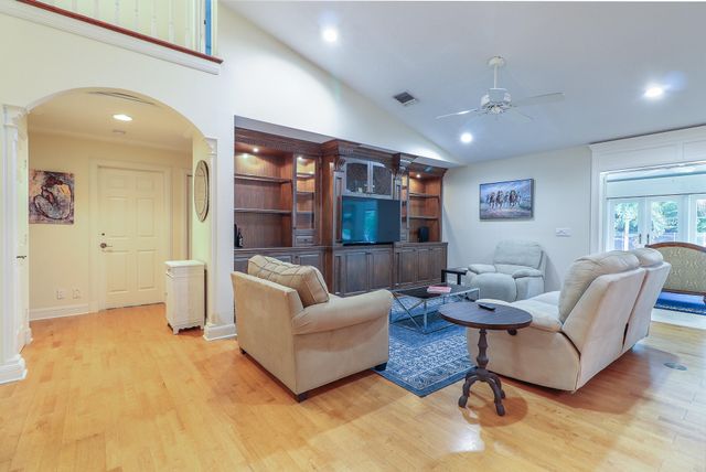 16672 78th Drive N, Palm Beach Gardens, FL 33418