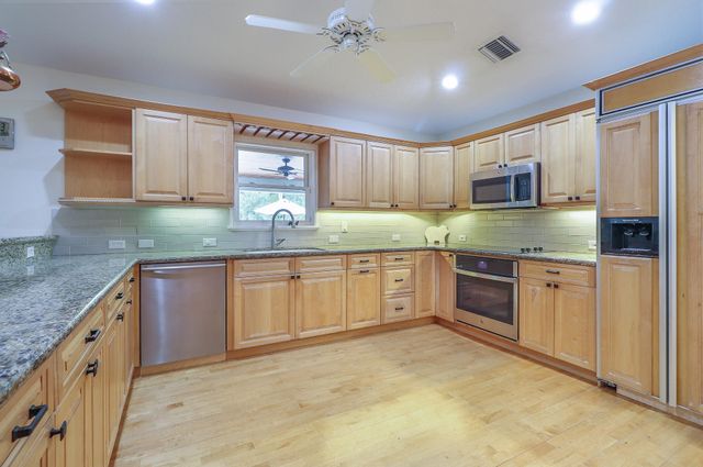 16672 78th Drive N, Palm Beach Gardens, FL 33418