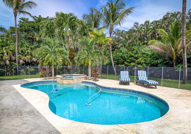 16672 78th Drive N, Palm Beach Gardens, FL 33418
