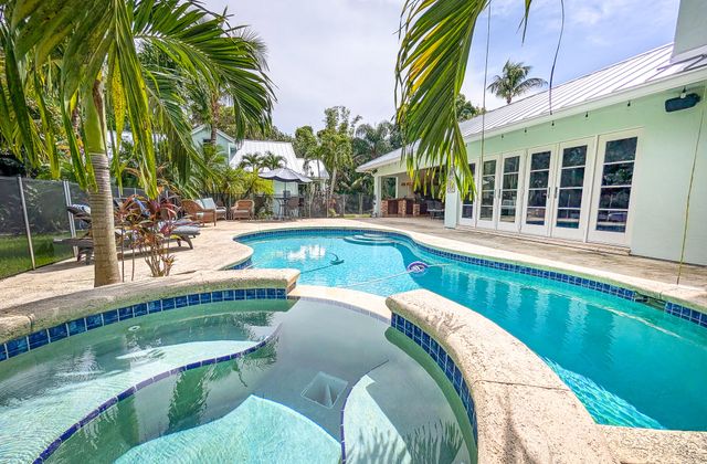 16672 78th Drive N, Palm Beach Gardens, FL 33418
