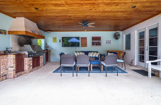 16672 78th Drive N, Palm Beach Gardens, FL 33418