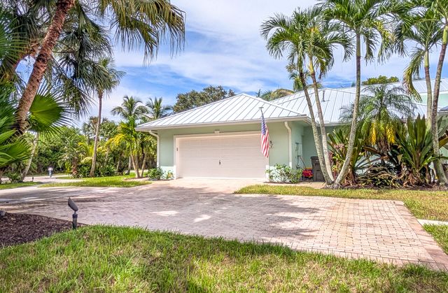 16672 78th Drive N, Palm Beach Gardens, FL 33418