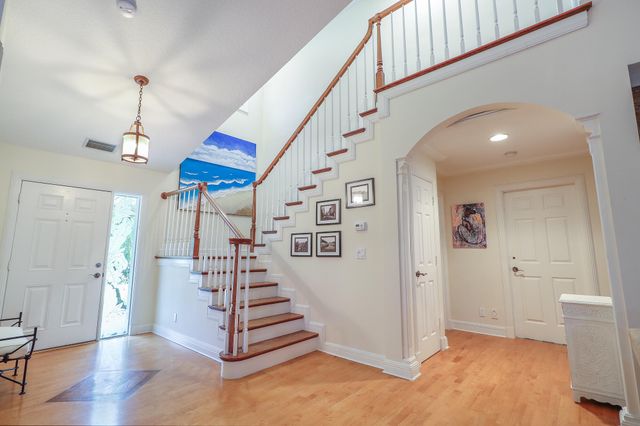 16672 78th Drive N, Palm Beach Gardens, FL 33418