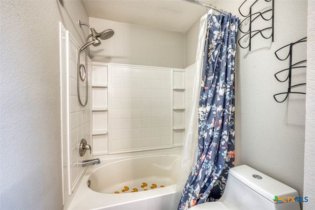 136 Dandelion Loop, Kyle, TX 78640