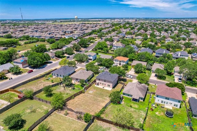 136 Dandelion Loop, Kyle, TX 78640