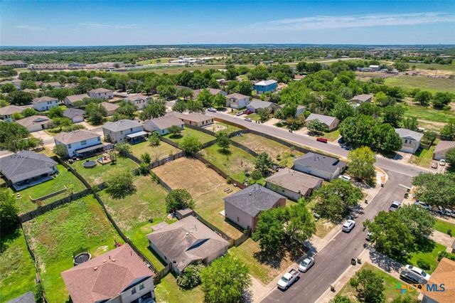 136 Dandelion Loop, Kyle, TX 78640