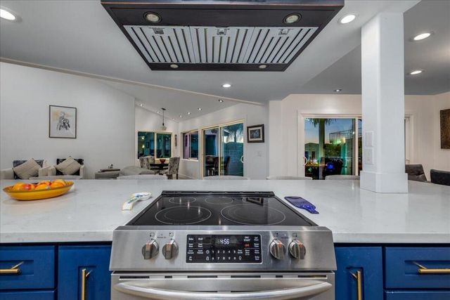 29795 Eagle Point Drive, Canyon Lake, CA 92587