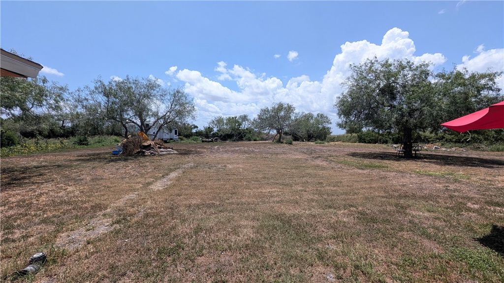 333 Princess Dr, Corpus Christi, TX 78410 — photo 5
