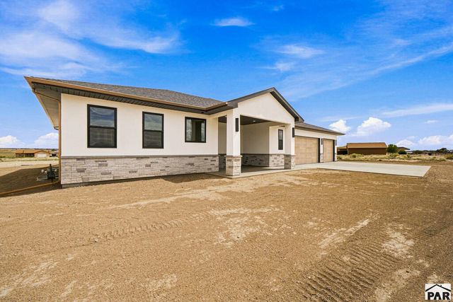 686 N Limon Dr, Pueblo West, CO 81007