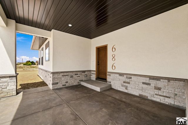686 N Limon Dr, Pueblo West, CO 81007