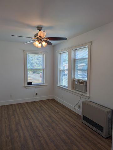 23 Pine Street, Gorham, NH 03581