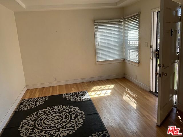 3766 Cimarron Street, Los Angeles, CA 90018