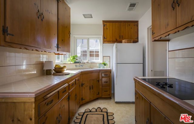 4163 Verdugo View Drive, Los Angeles, CA 90065