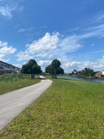 10100 SW 228 Terrace, Miami, FL 33190