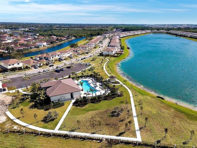 10100 SW 228 Terrace, Miami, FL 33190