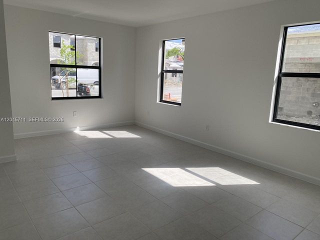10100 SW 228 Terrace, Miami, FL 33190