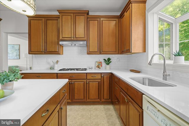 111 CHESWICK DR, North Wales, PA 19454
