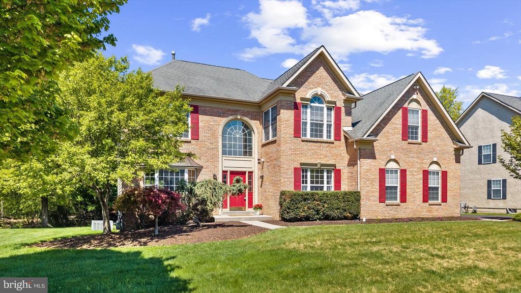 111 CHESWICK DR, North Wales, PA 19454