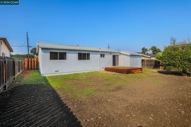 223 Diane Ave, Pittsburg, CA 94565