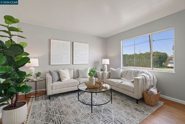 223 Diane Ave, Pittsburg, CA 94565