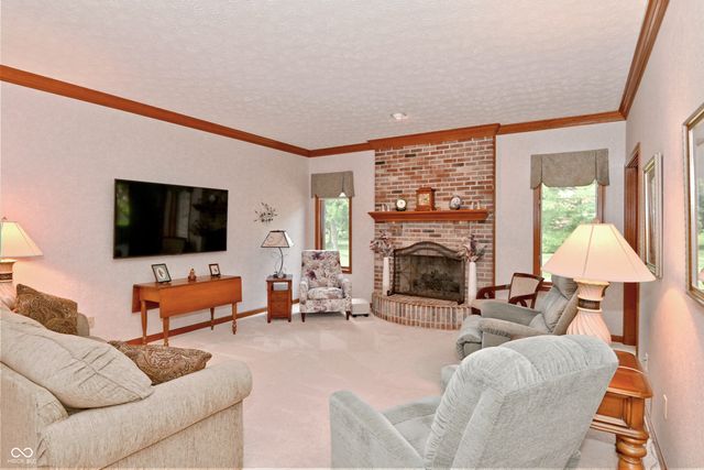 7534 Chestnut Hills Drive, Indianapolis, IN 46278