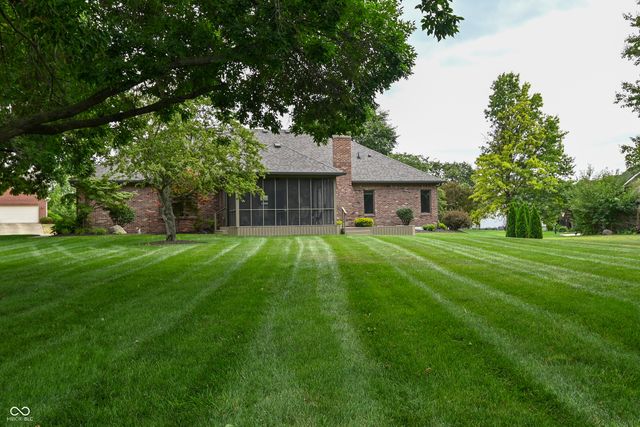 7534 Chestnut Hills Drive, Indianapolis, IN 46278