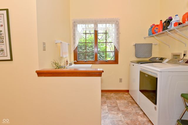 7534 Chestnut Hills Drive, Indianapolis, IN 46278
