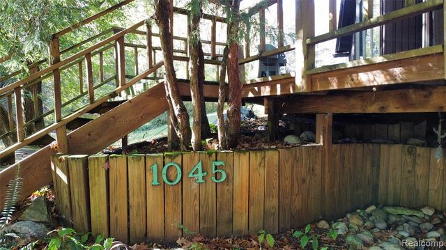 1045 Bald Eagle Lake Road, Ortonville, MI 48462