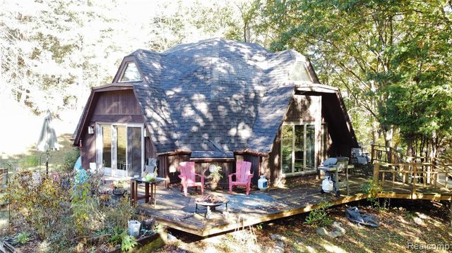 1045 Bald Eagle Lake Road, Ortonville, MI 48462