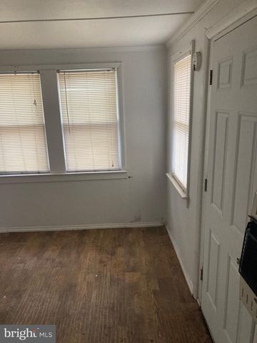 2109 CENTRAL AVE, Ship Bottom, NJ 08008