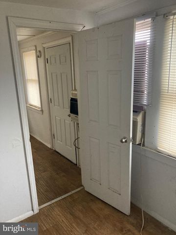 2109 CENTRAL AVE, Ship Bottom, NJ 08008