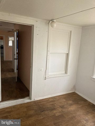 2109 CENTRAL AVE, Ship Bottom, NJ 08008