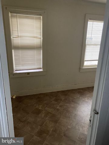 2109 CENTRAL AVE, Ship Bottom, NJ 08008