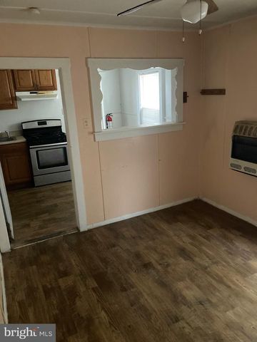 2109 CENTRAL AVE, Ship Bottom, NJ 08008